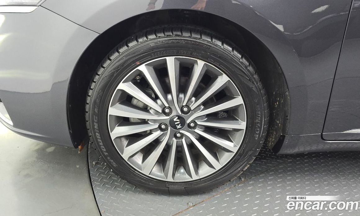 Kia K7 2nd Gen фото 5