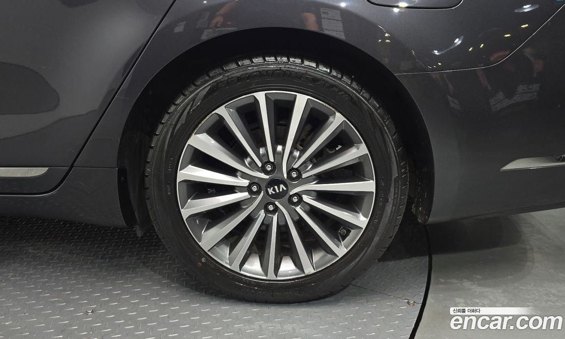 Kia K7 2nd Gen фото 14