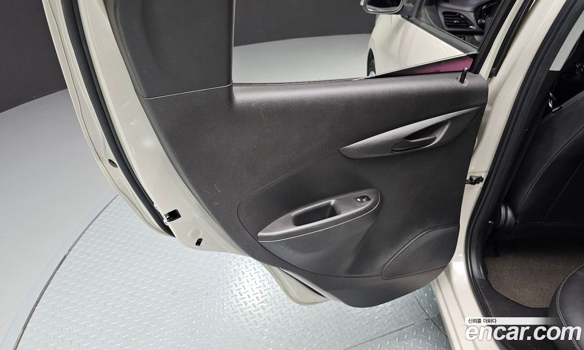 Chevrolet (GM Daewoo) Spark 4th Gen фото 25