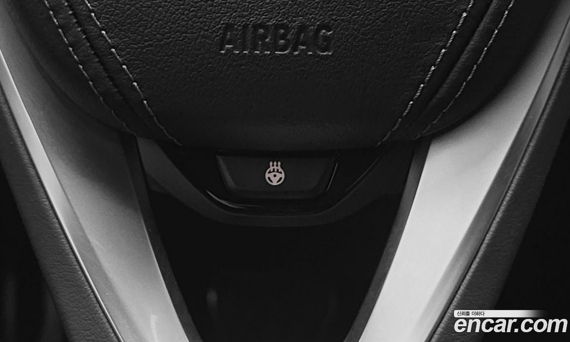 BMW 5-Series (G30) фото 15