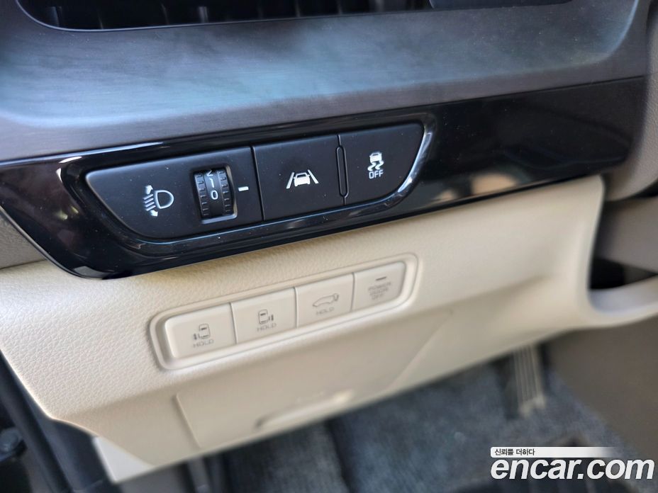 Kia Carnival 4th Gen фото 10