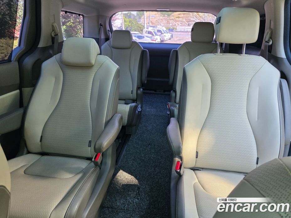 Kia Carnival 4th Gen фото 15