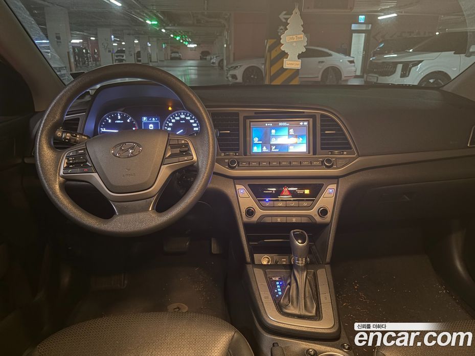 Hyundai Avante (AD) 6th Gen фото 5