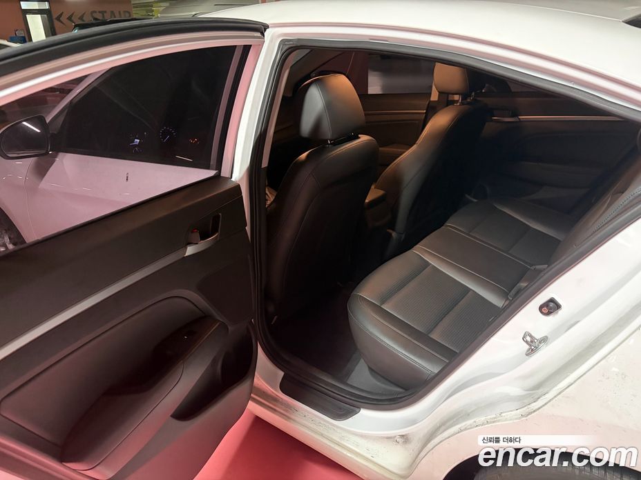 Hyundai Avante (AD) 6th Gen фото 15