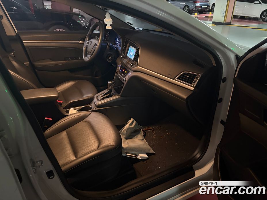 Hyundai Avante (AD) 6th Gen фото 16