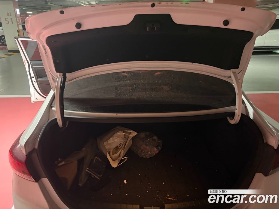 Hyundai Avante (AD) 6th Gen фото 17