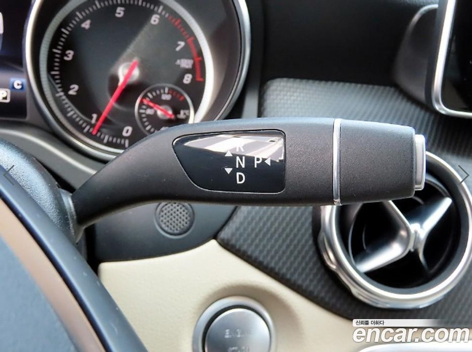 Mercedes-Benz GLA-Class X156 фото 9