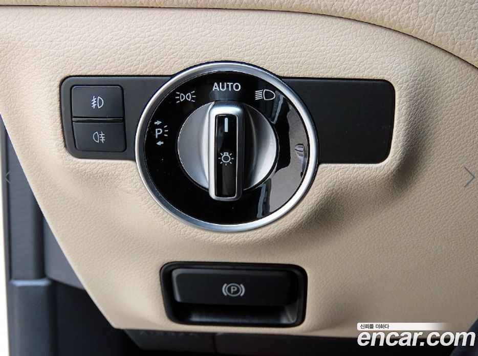 Mercedes-Benz GLA-Class X156 фото 11