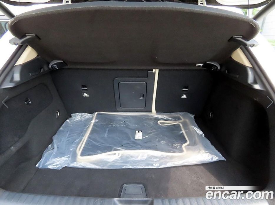 Mercedes-Benz GLA-Class X156 фото 17