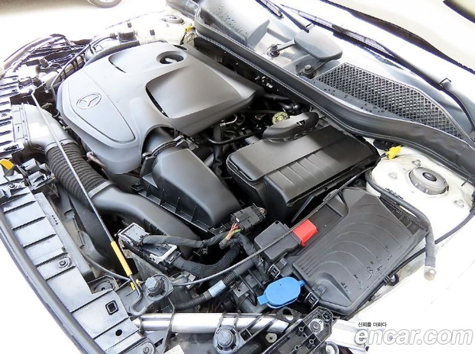Mercedes-Benz GLA-Class X156 фото 18