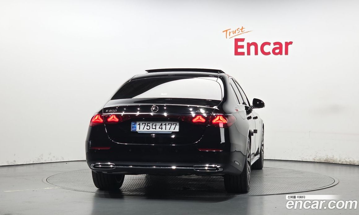 Mercedes-Benz E-Class W214 фото 4