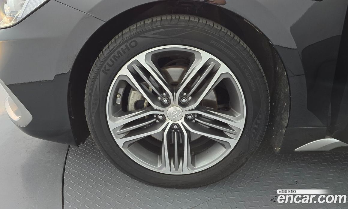 Hyundai Grandeur (IG) 6th Gen фото 5