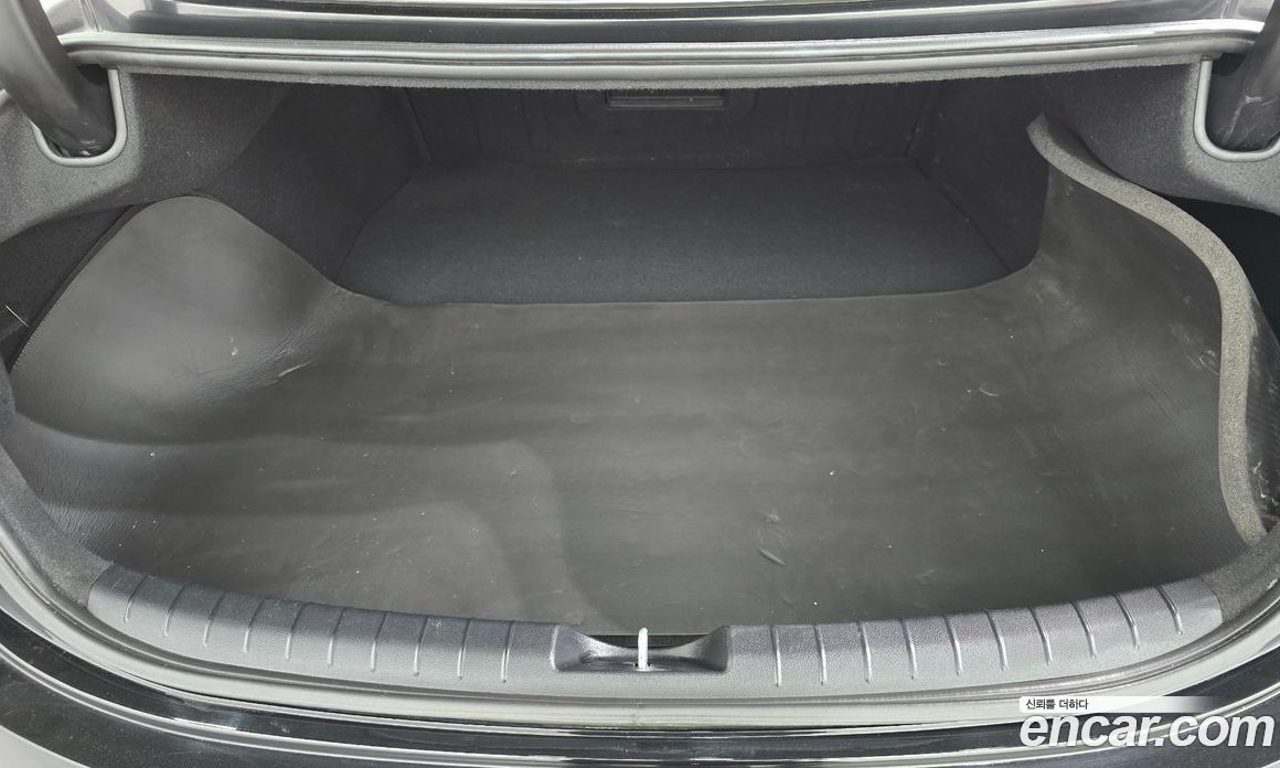 Hyundai Grandeur (IG) 6th Gen фото 15