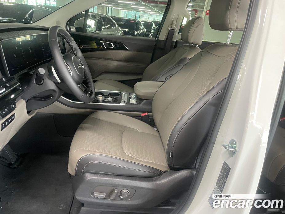 Kia Carnival 4th Gen Restyling фото 17