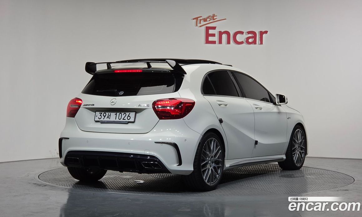 Mercedes-Benz A-Class W176 фото 2