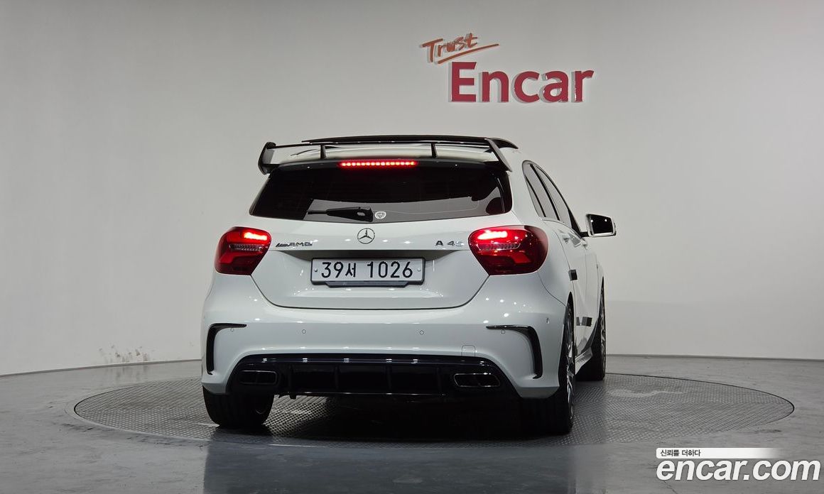 Mercedes-Benz A-Class W176 фото 4