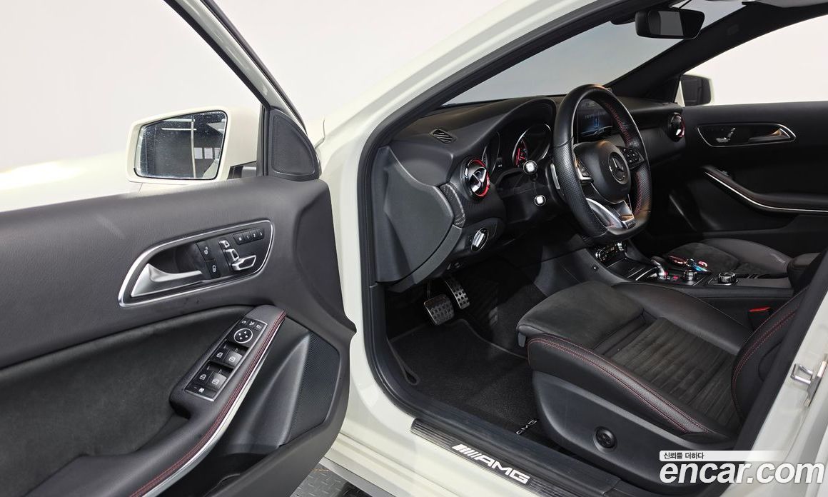 Mercedes-Benz A-Class W176 фото 10