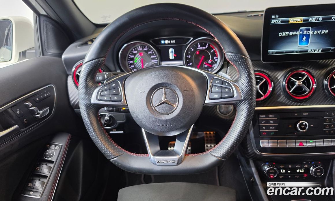 Mercedes-Benz A-Class W176 фото 12