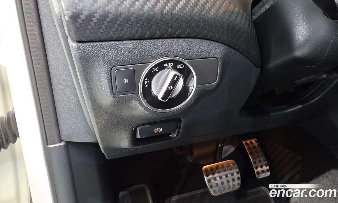 Mercedes-Benz A-Class W176 фото 27