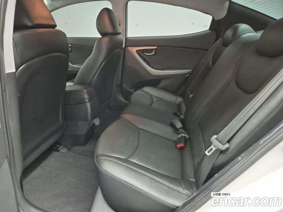 Hyundai The New Avante фото 11