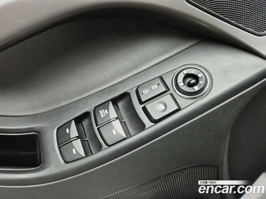 Hyundai The New Avante фото 15