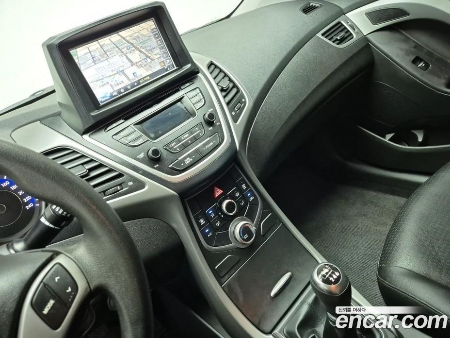Hyundai The New Avante фото 19