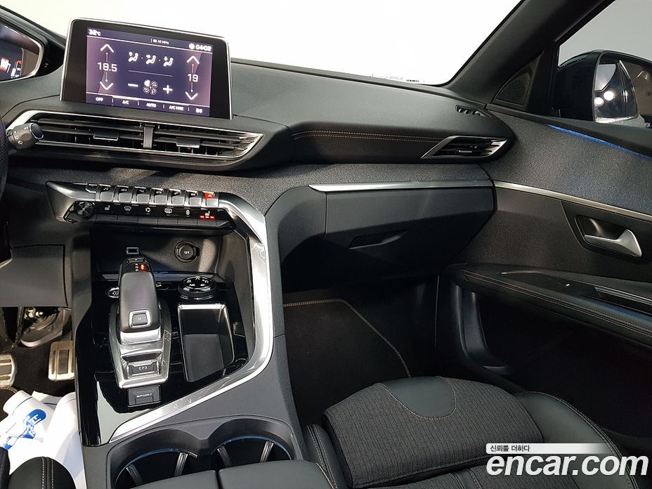 Peugeot 3008 2nd Gen фото 10