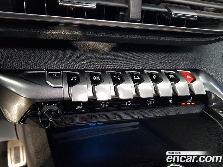 Peugeot 3008 2nd Gen фото 12