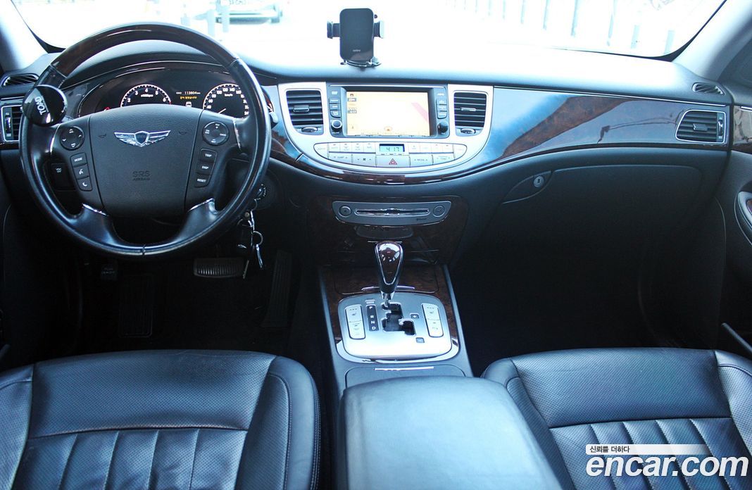Hyundai Genesis фото 4