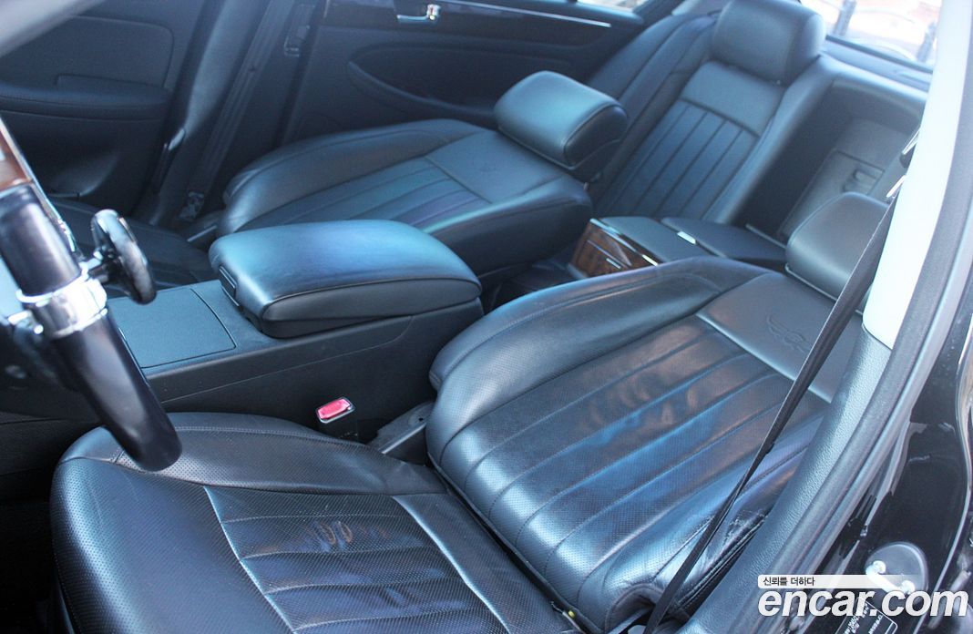 Hyundai Genesis фото 8