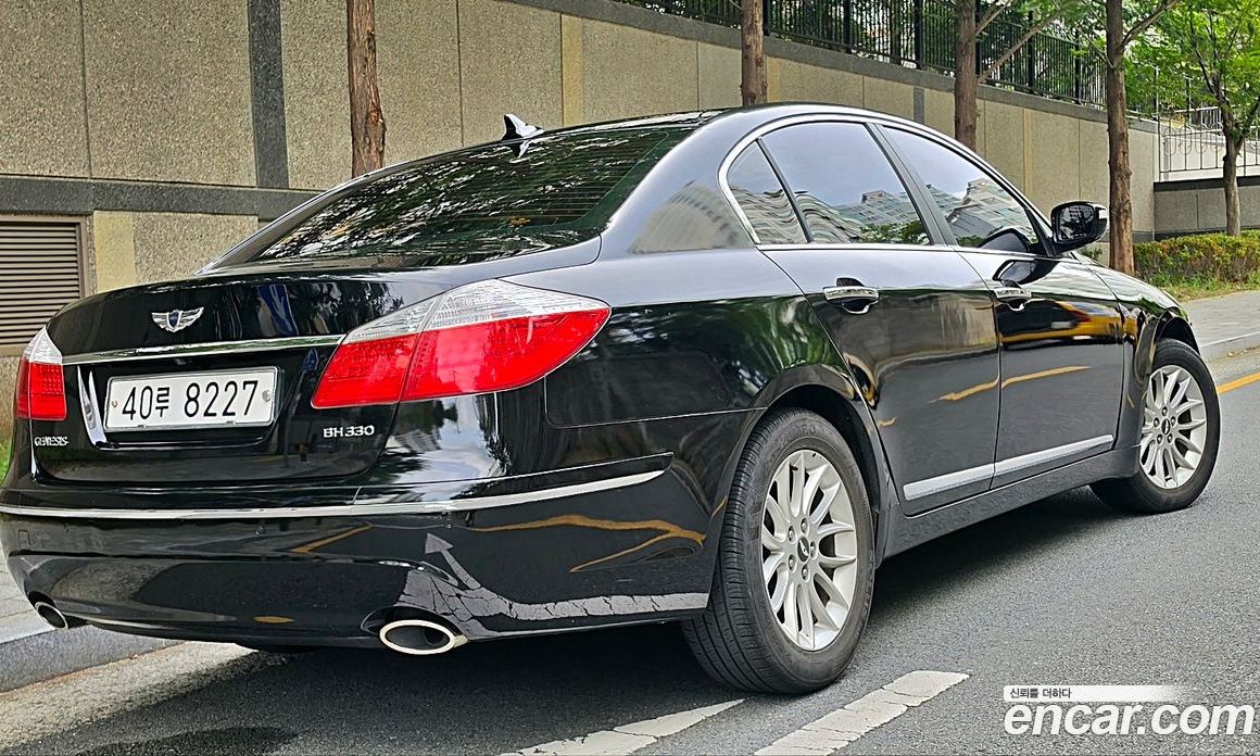 Hyundai Genesis фото 18