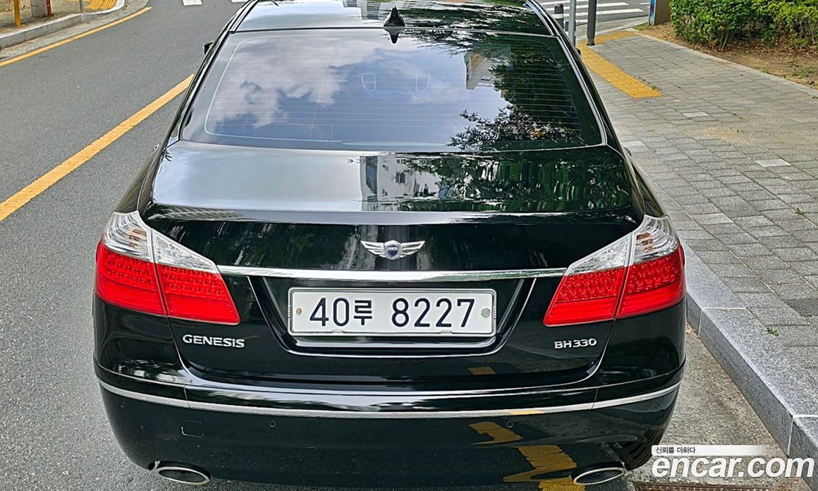 Hyundai Genesis фото 19