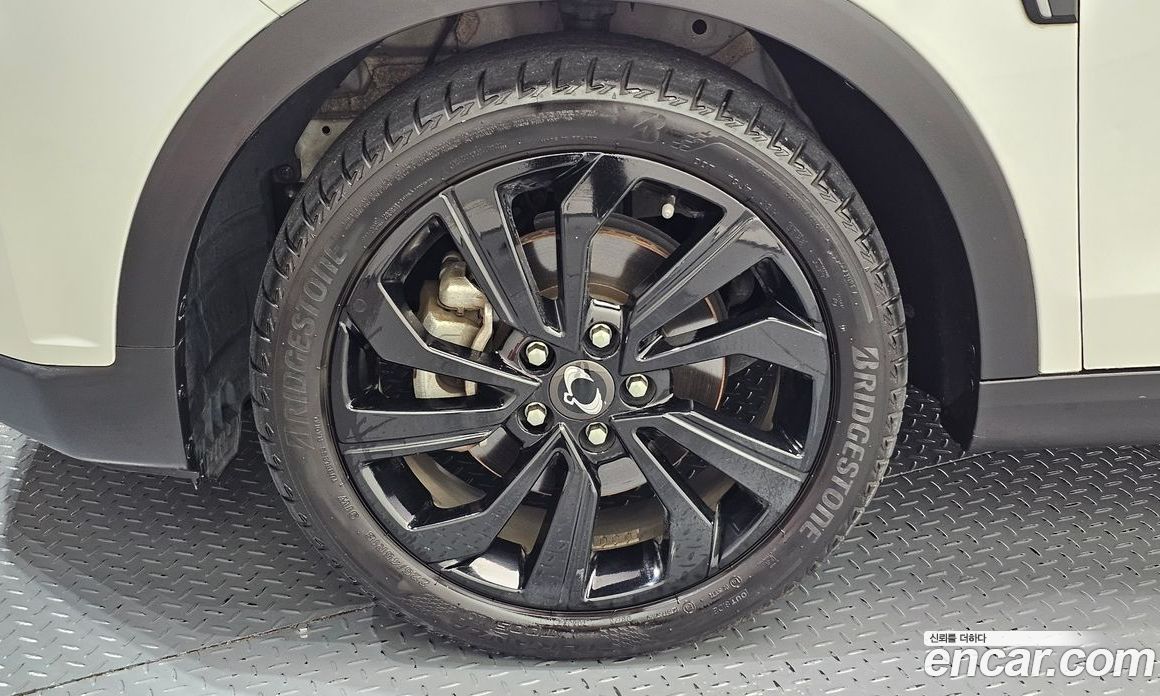 SsangYong (KG Mobility) Tivoli Beli фото 5