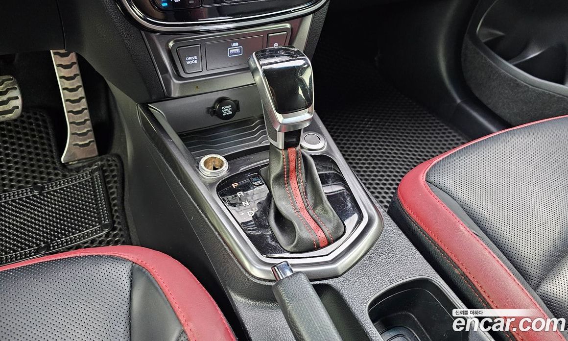 SsangYong (KG Mobility) Tivoli Beli фото 9