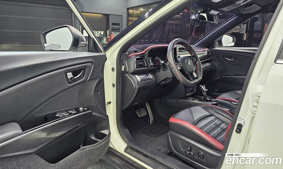 SsangYong (KG Mobility) Tivoli Beli фото 10
