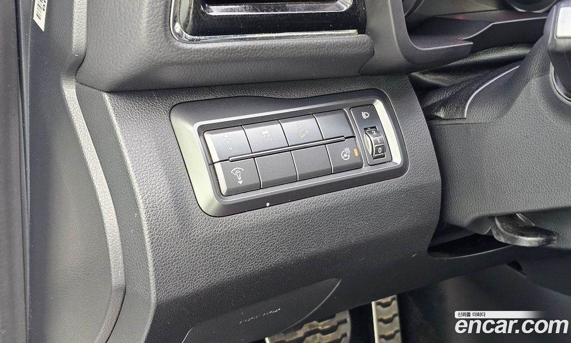 SsangYong (KG Mobility) Tivoli Beli фото 16