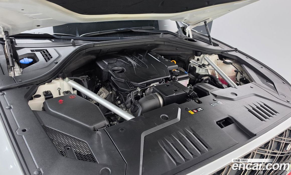 Genesis GV70 фото 6