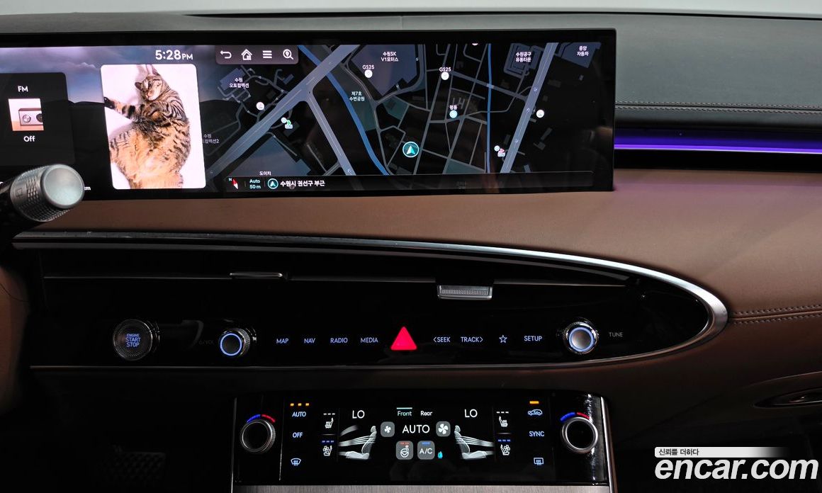 Genesis GV70 фото 12