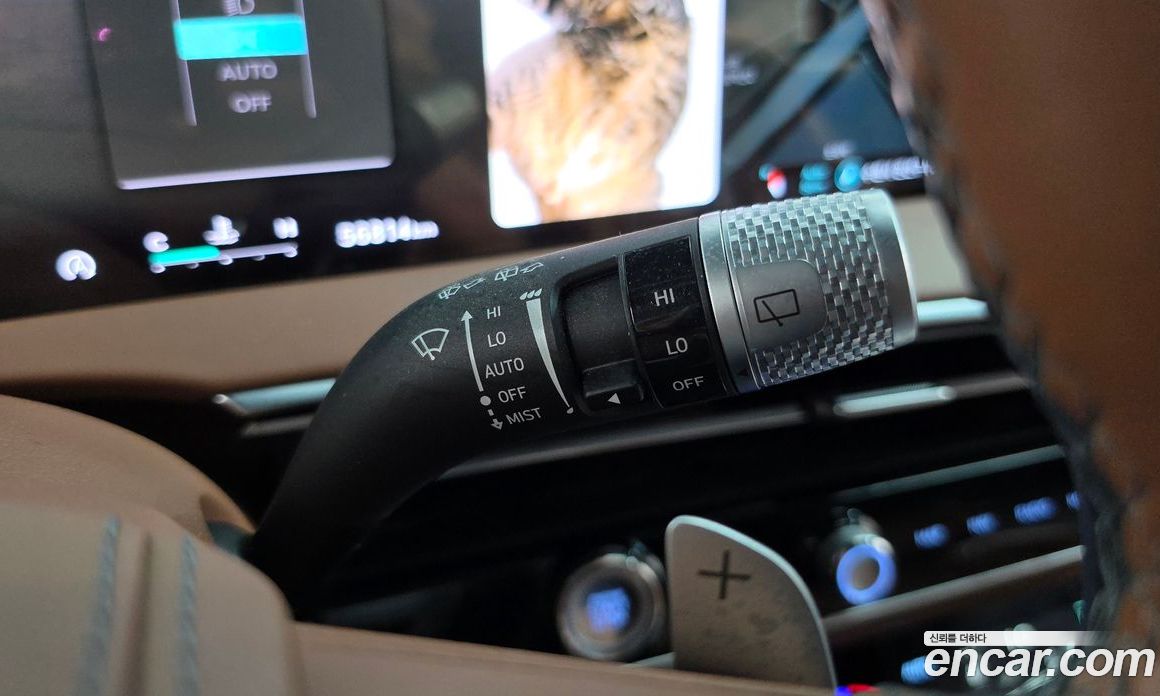 Genesis GV70 фото 28