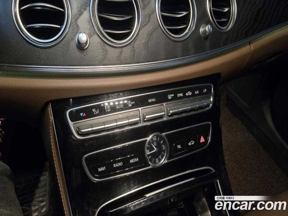 Mercedes-Benz E-Class W213 фото 7