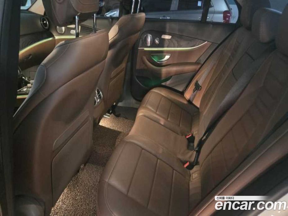 Mercedes-Benz E-Class W213 фото 10