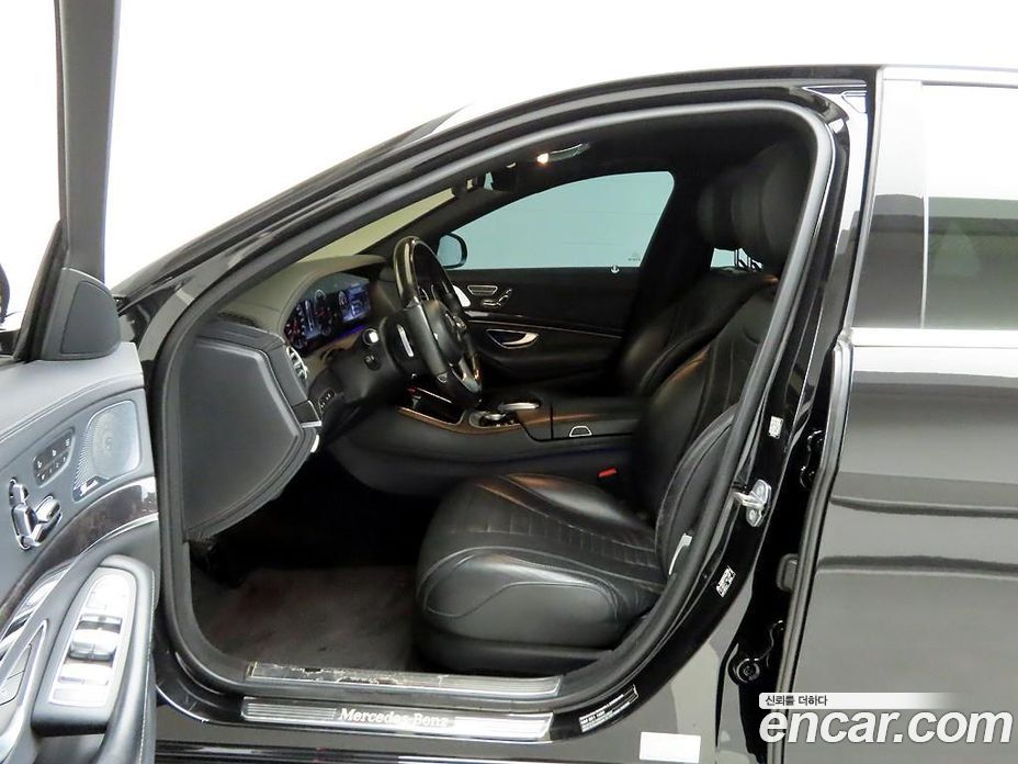 Mercedes-Benz S-Class W222 фото 12