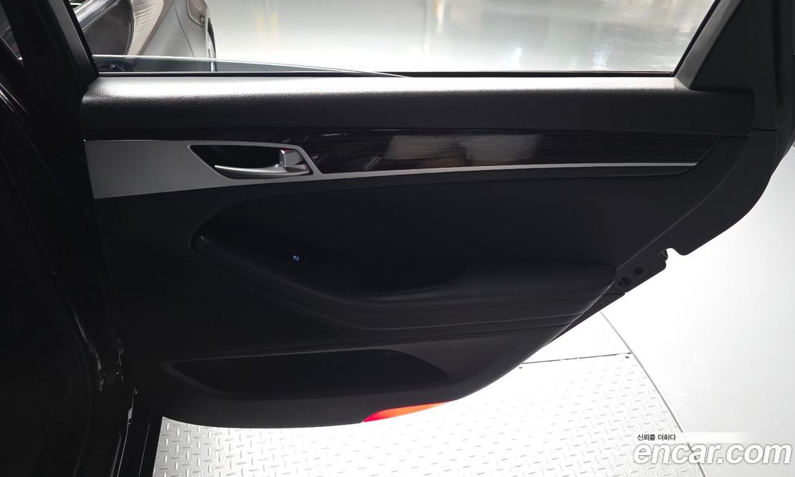 Genesis G80 фото 25