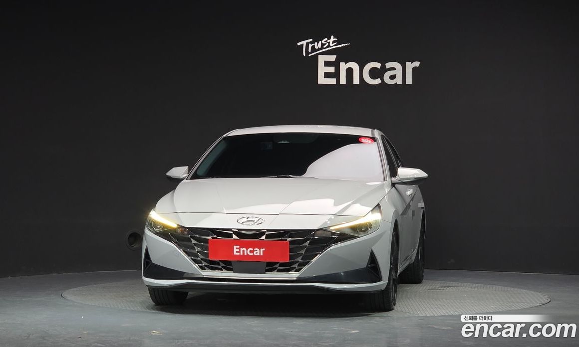 Hyundai Avante Hybrid (CN7) фото 3
