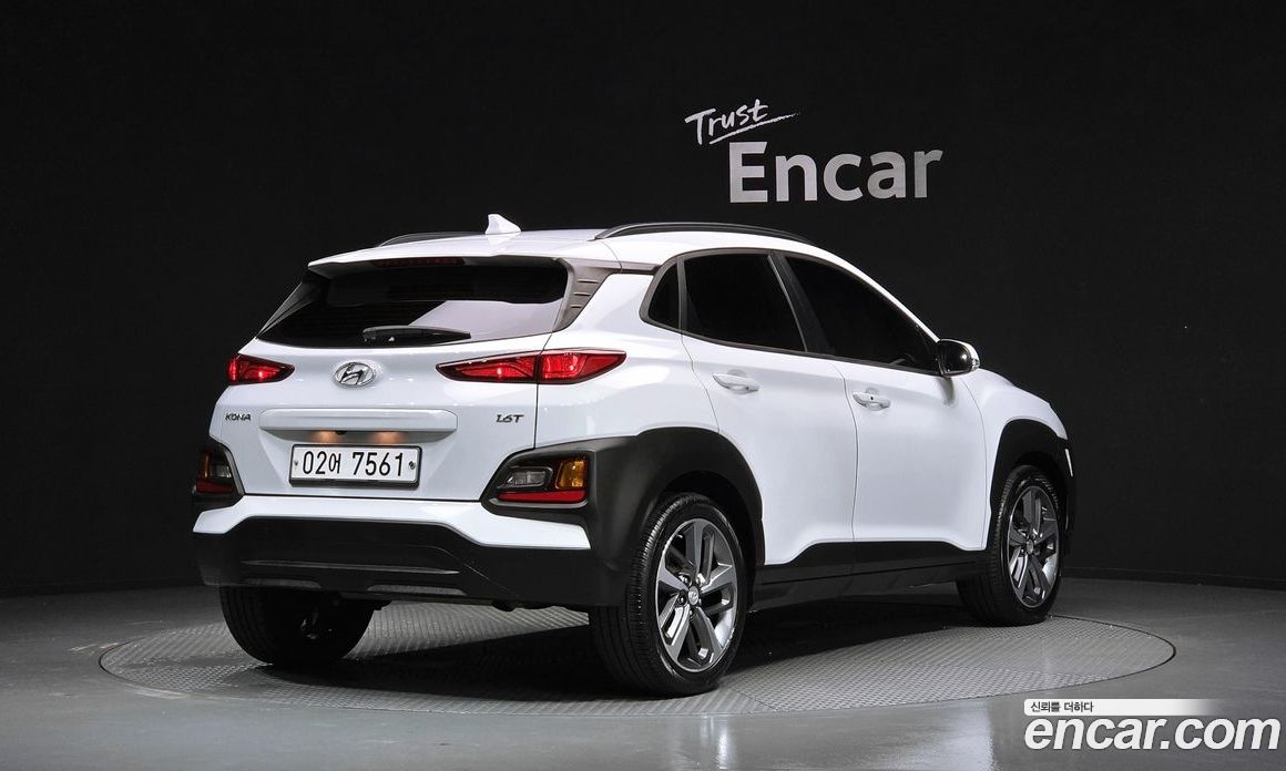 Hyundai Kona фото 2