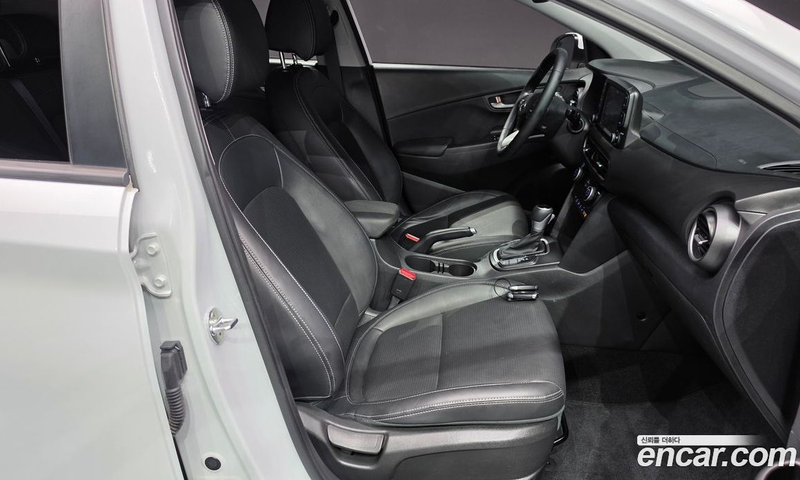 Hyundai Kona фото 26