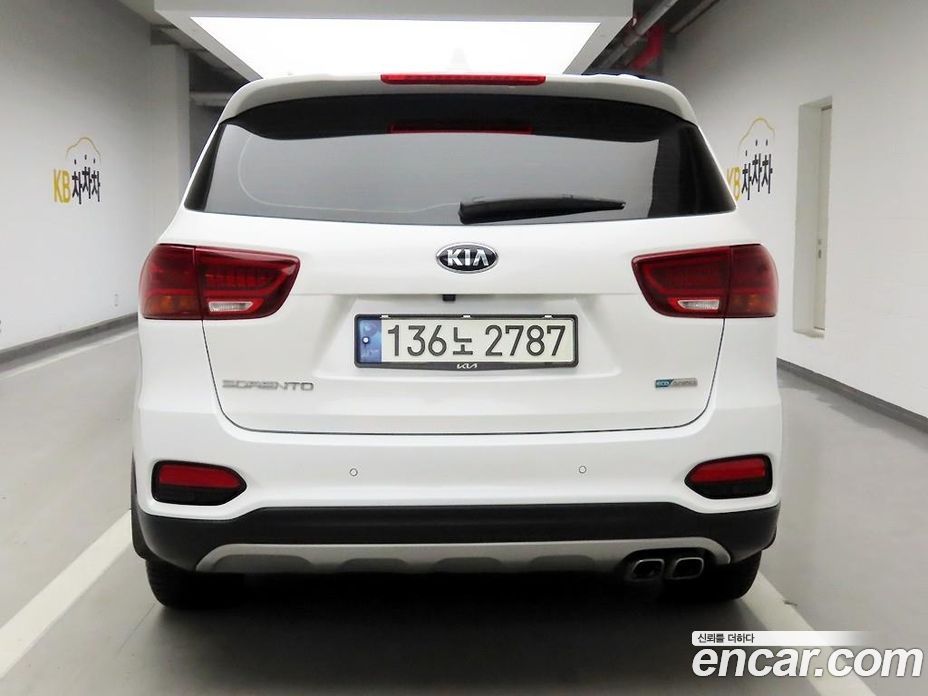 Kia Sorento 3rd Gen Restyling фото 3
