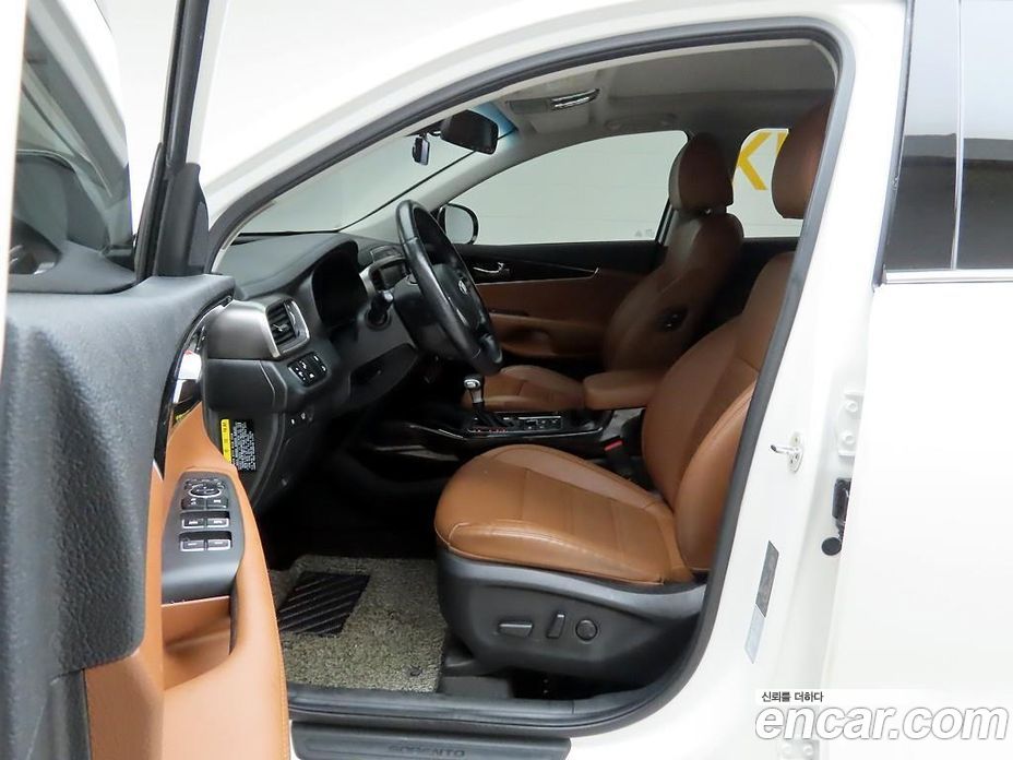 Kia Sorento 3rd Gen Restyling фото 11