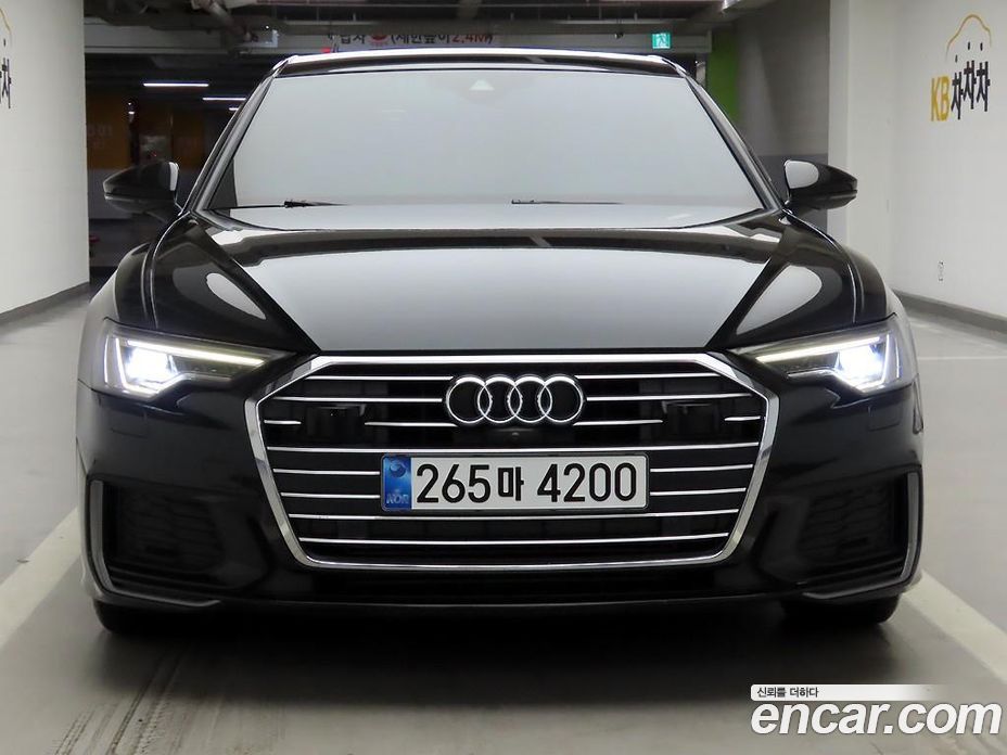Audi A6 (C8)