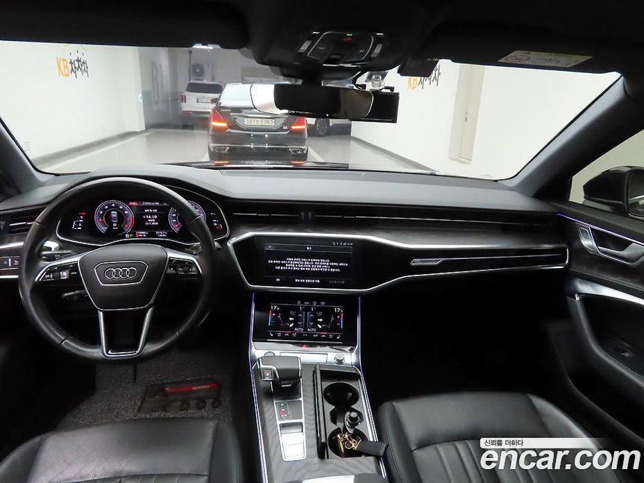 Audi A6 (C8) фото 6